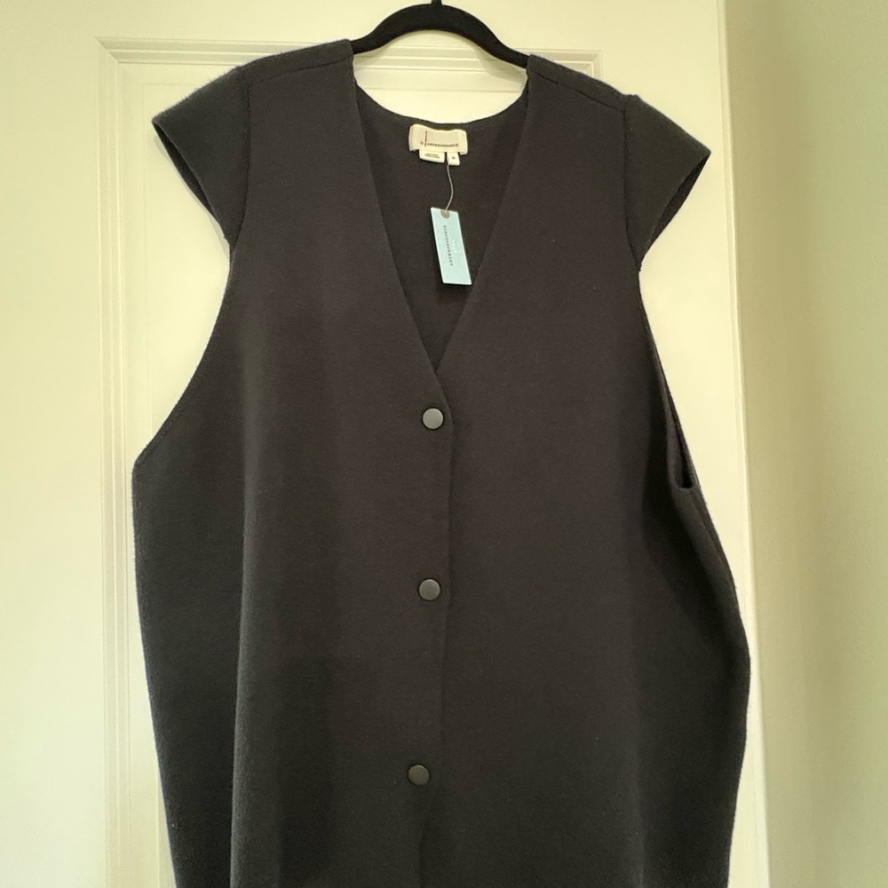 Anthropologie Black Sleeveless Boxy Button Down Top